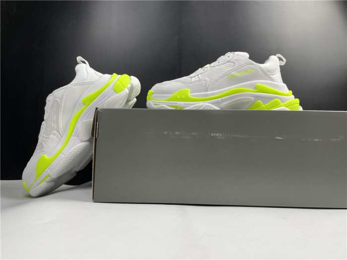 BL TRIPLE S TRAINERS -KICKZE BL40