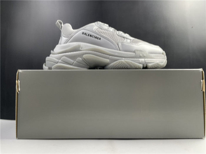 BL TRIPLE S TRAINERS -KICKZE BL45