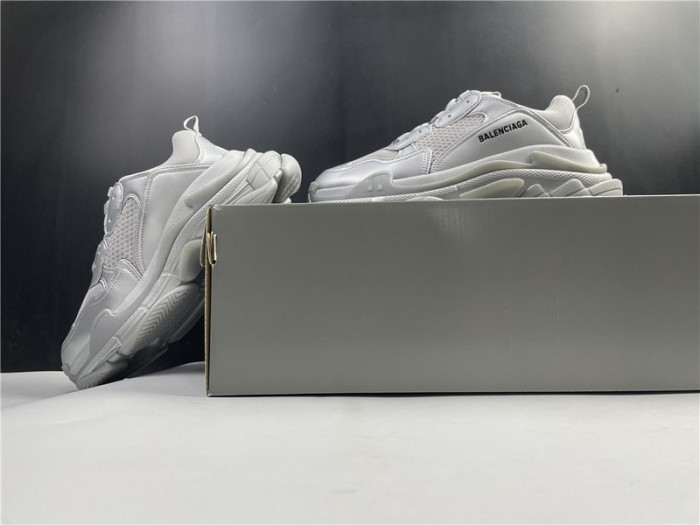 BL TRIPLE S TRAINERS -KICKZE BL45