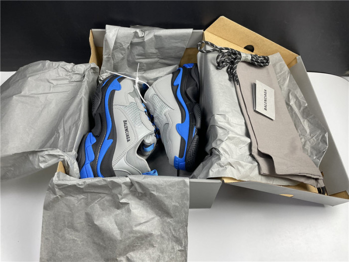 BL TRIPLE S TRAINERS -KICKZE BL53
