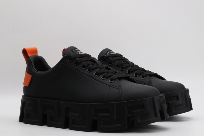 VERSASNEAKERS COPSHOE VR-33
