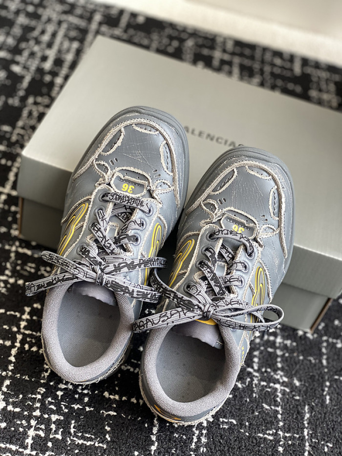 BL Hamptons Worn-Out -COPSHOE BL - WO 02