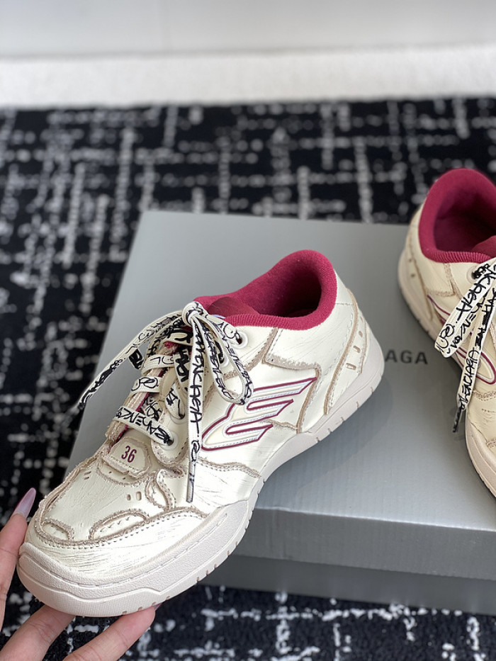 BL Hamptons Worn-Out -COPSHOE BL - WO 06