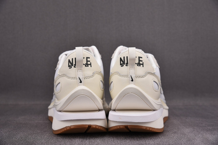 SACAI X NIKE VAPORWAFFLE 3.0 DD1875-001