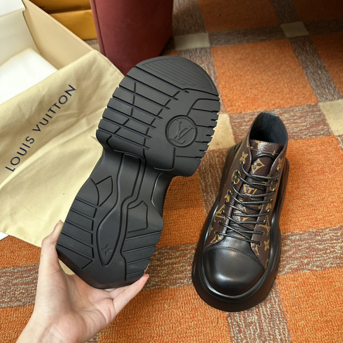 LVT BOOT COPSHOE L&V-351