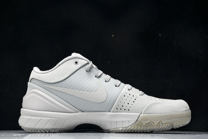 Zoom Kobe 4 