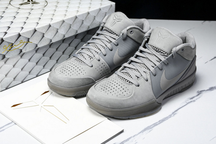 Zoom Kobe 4 