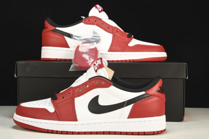 Jordan 1 Retro Low Chicago (2016) - 705329-600
