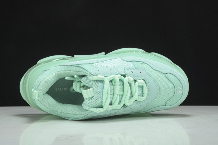 BL TRIPLE S TRAINERS -KICKZE BL75