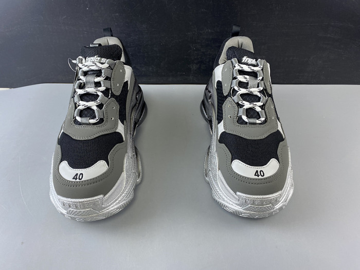 BL TRIPLE S TRAINERS CLEAR SOLE BLACK GREY 545325 g09O1 9532