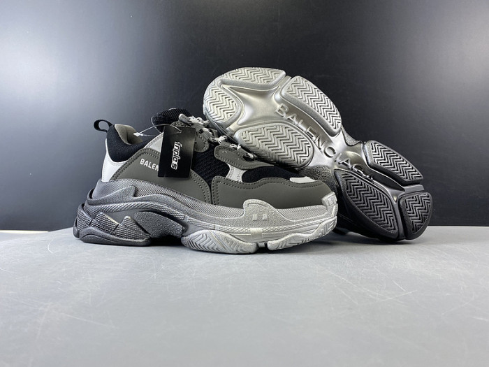 BL TRIPLE S TRAINERS CLEAR SOLE BLACK GREY 545325 g09O1 9532