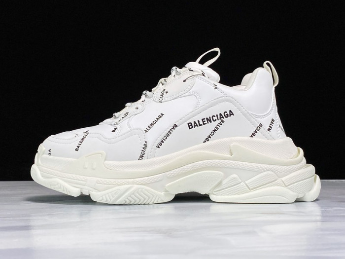 BL TRIPLE S TRAINERS WHITE  LETTERS  541624 W09O1 8013