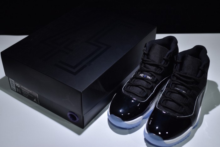 AIR JORDAN 11 RETRO "SPACE JAM 2016 RELEASE" mens 378037-003